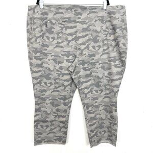 Belle Kim Gravel Grey Camo Frayed Hem Crop Skinny Jeans 26W Pull On